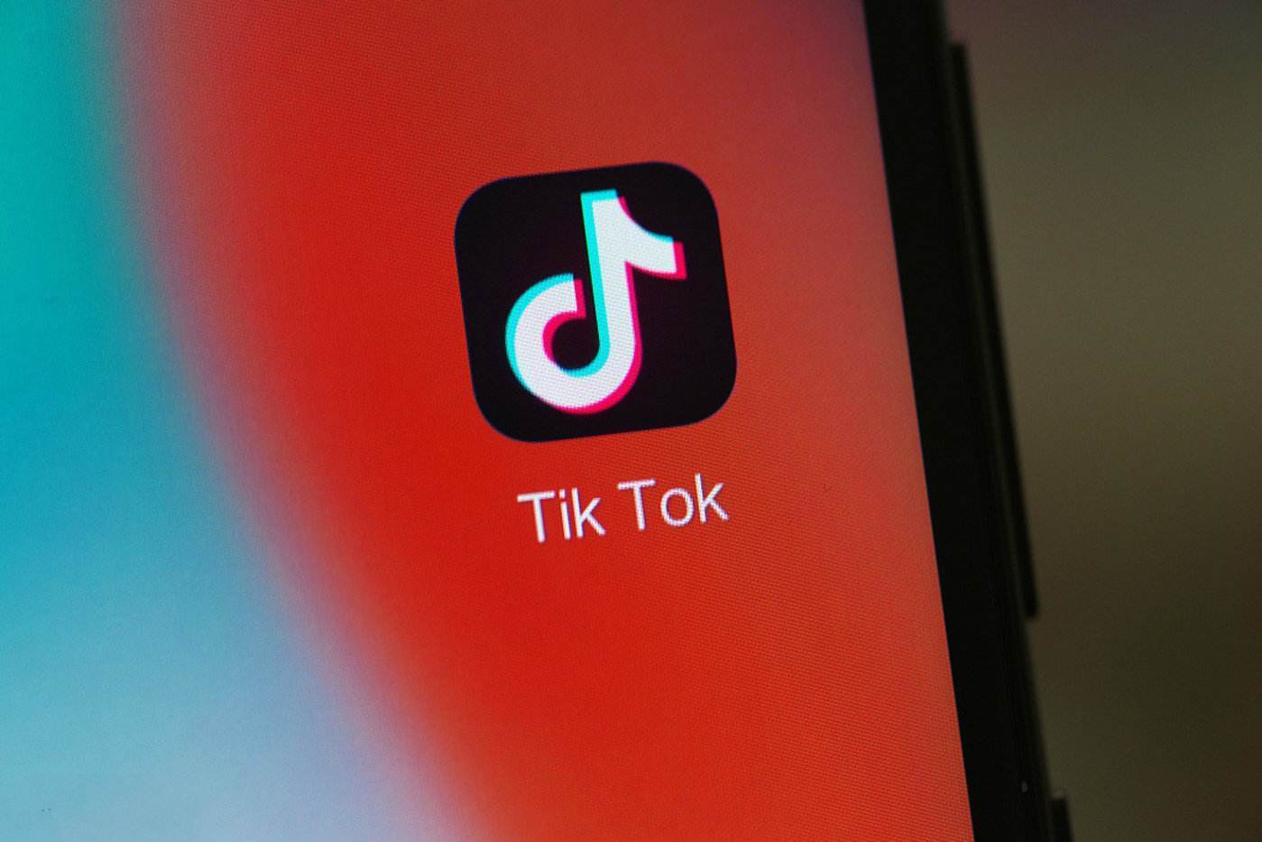 美方计划重新上线TikTok，背后的故事一网打尽！