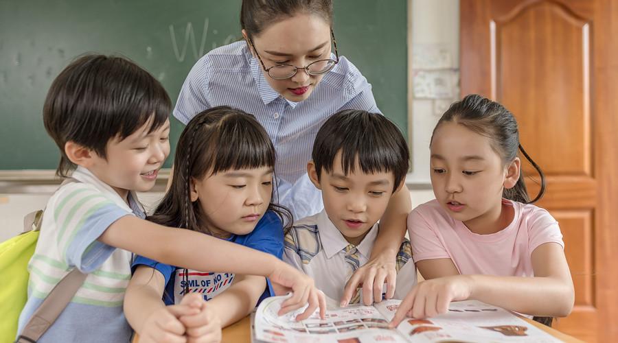 家长拒送未成年子女入学被拘15日